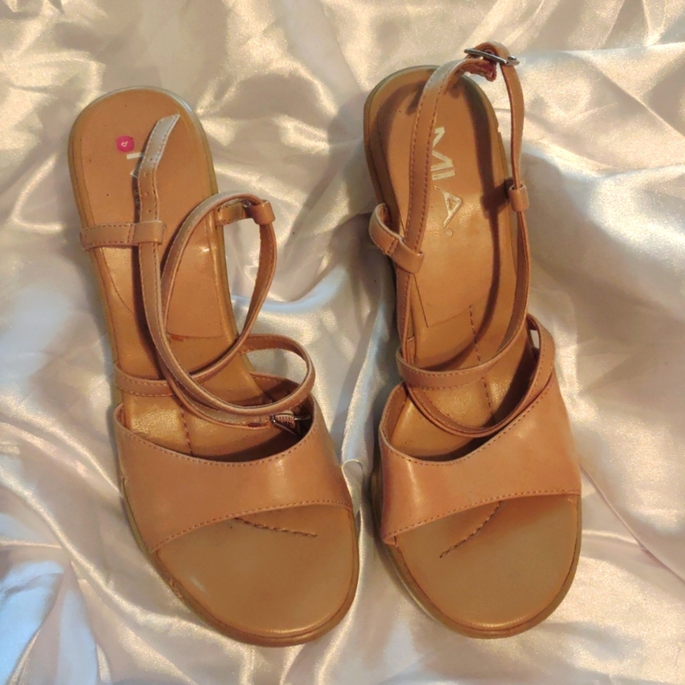 Open toed heels